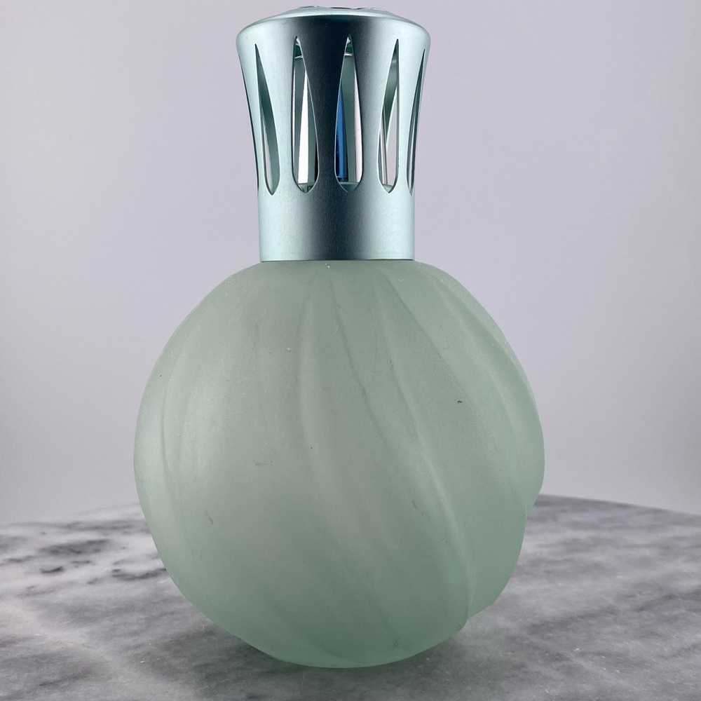 Authentic « Torsadee » Lampe Berger in Mint Green Color